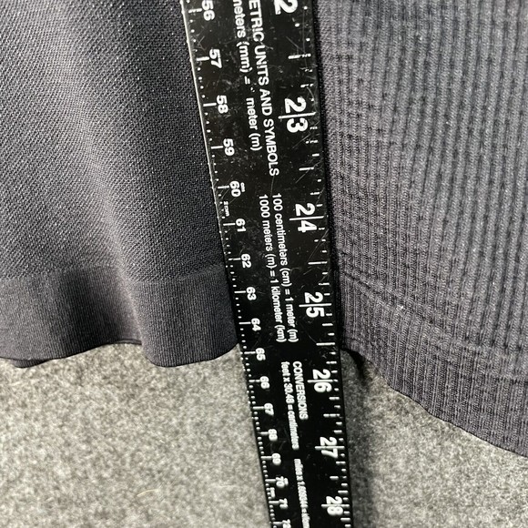 Fabletics Size Large Black Amelie Seamless Mock Neck Zipper Thumbhole EUC - Picture 6 of 6